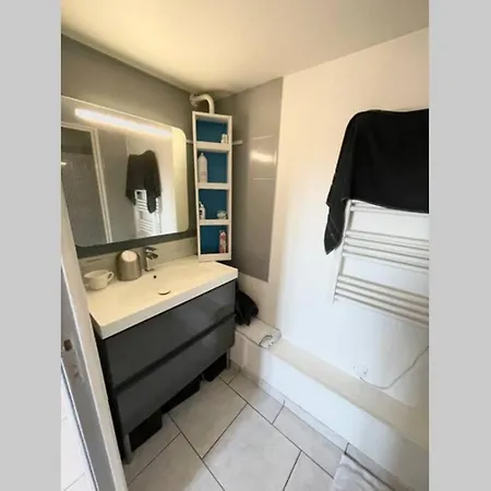2 Pieces, Cannes Alentours Apartment *